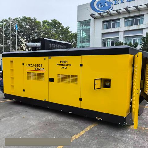 3525-3820K Two-stage Diesel Skid-mounted Screw Air Compressor